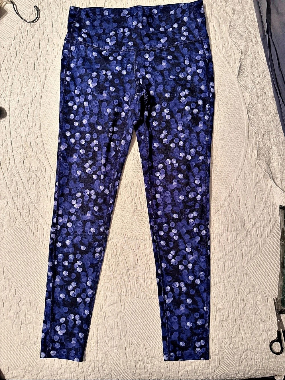 Athleta Polka Dot Leggings in Blue & Black Small